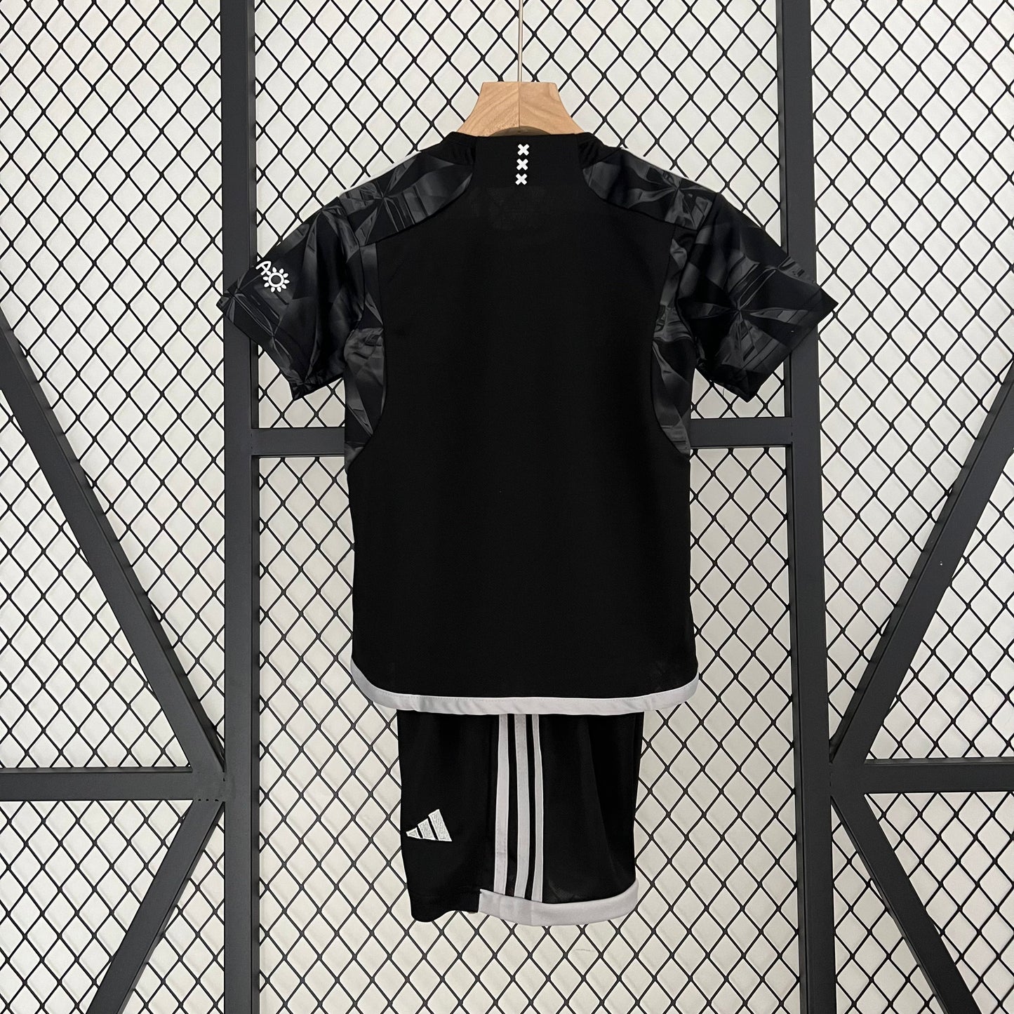 Kit Infantil Ajax 2 23/24