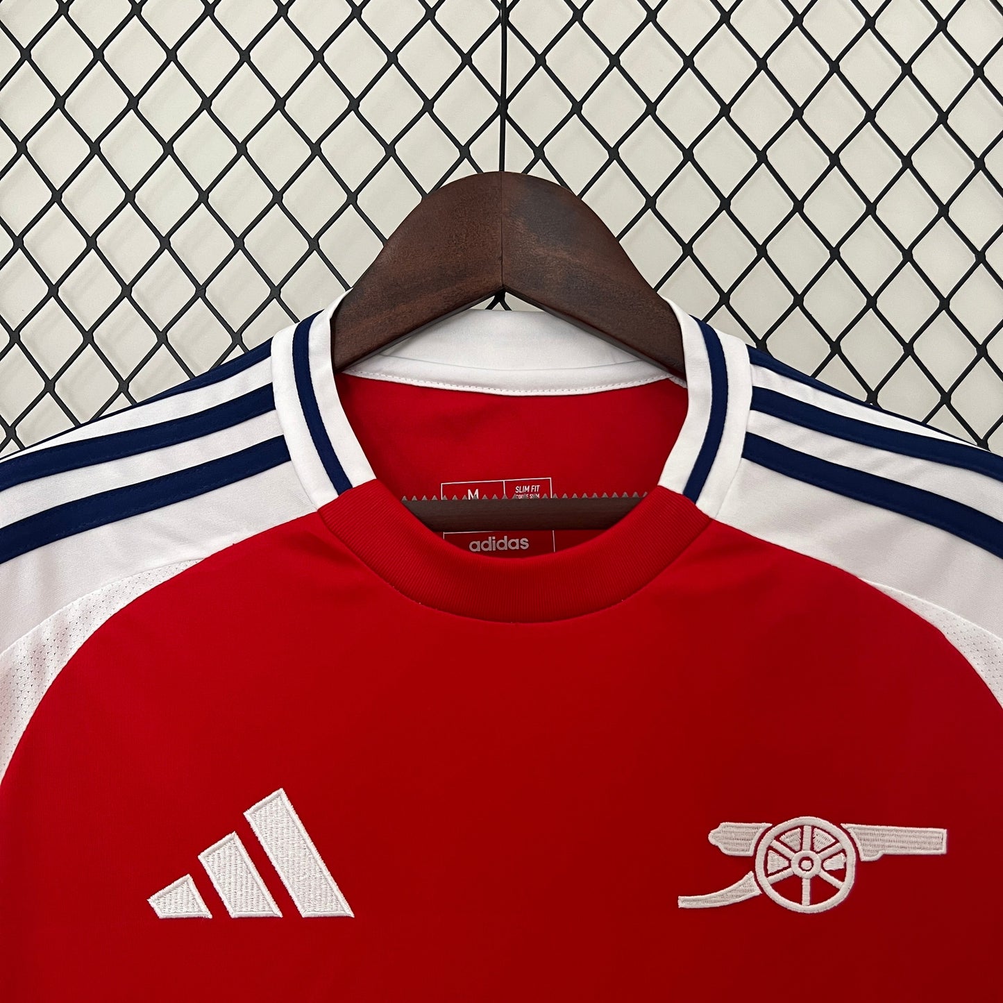 Camisa Arsenal Titular 24/25 - Versão Torcedor