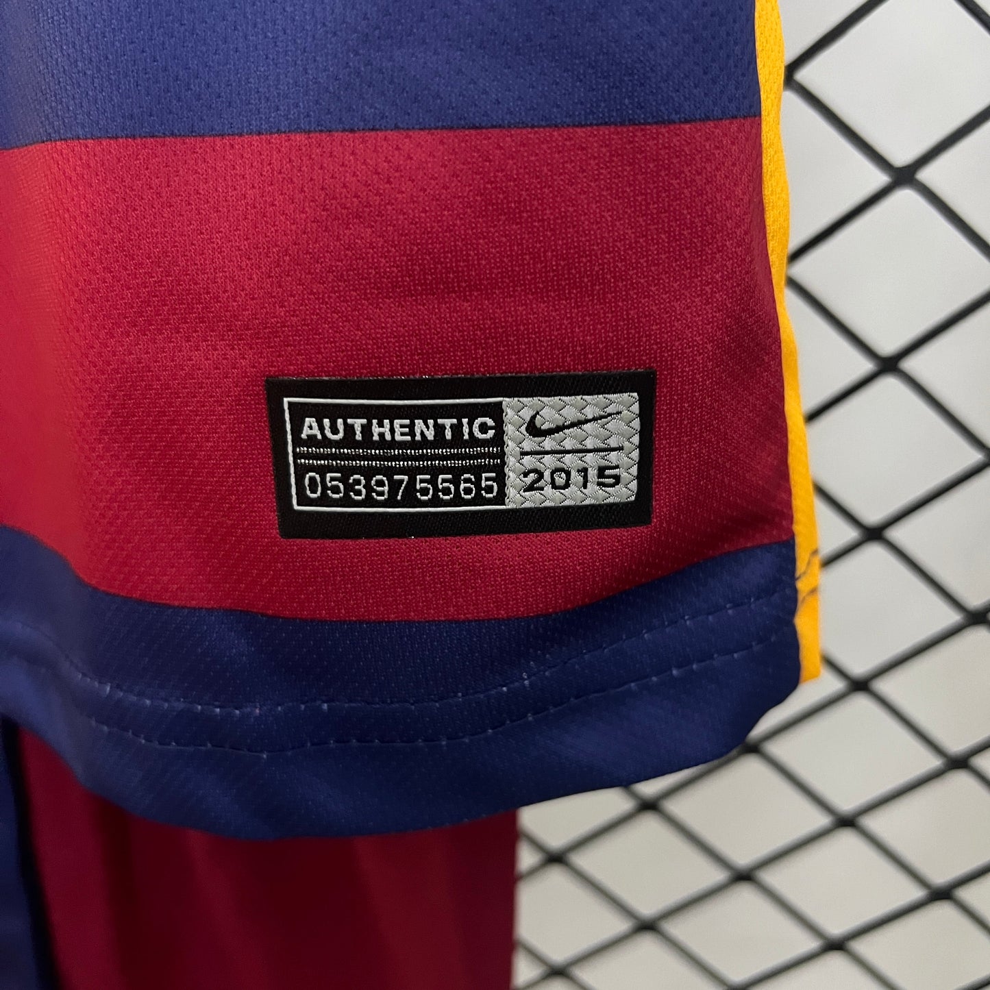 Kit Infantil Barcelona Titular 15/16 - Versão retro
