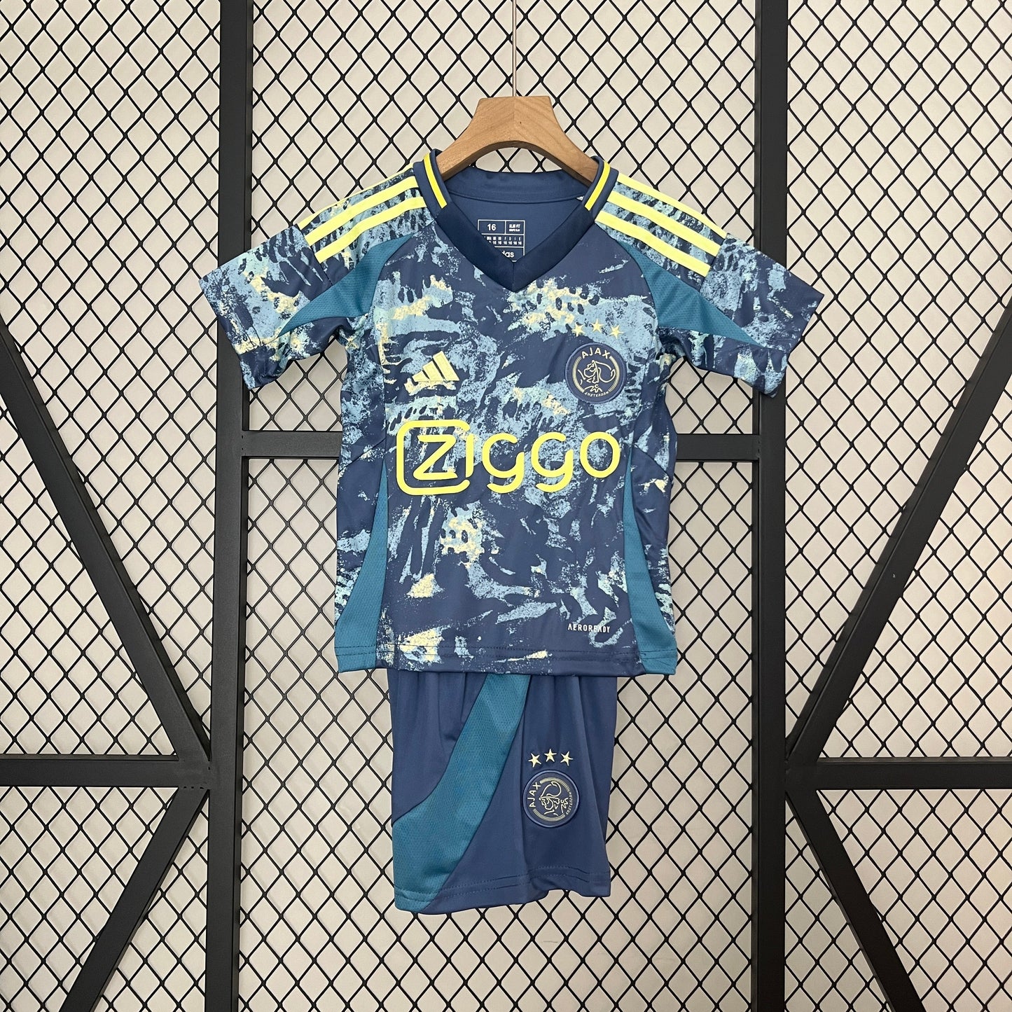 Kit Infantil Ajax Reserva 24/25