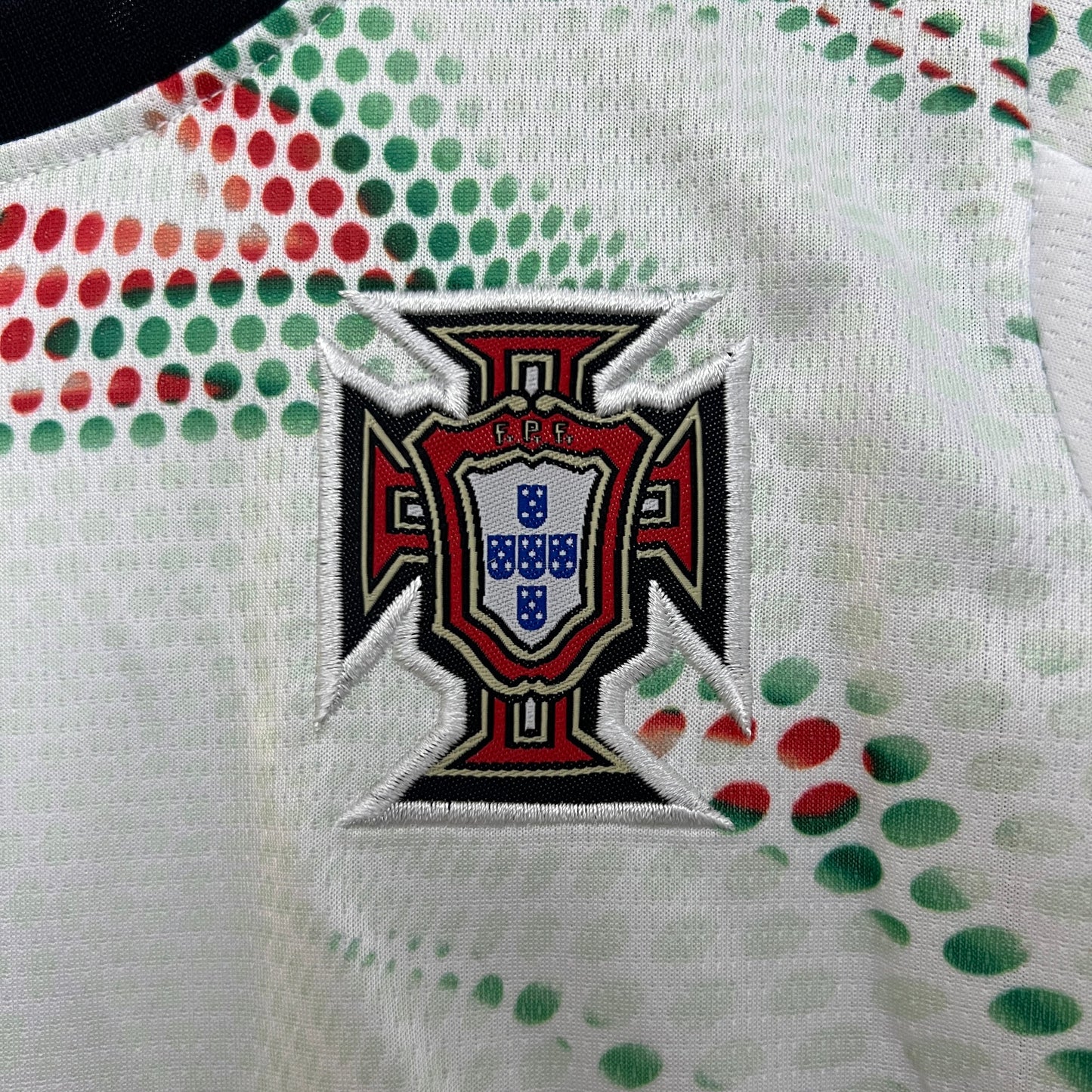 Kit Infantil Portugal Manga Londa Reserva 25/26