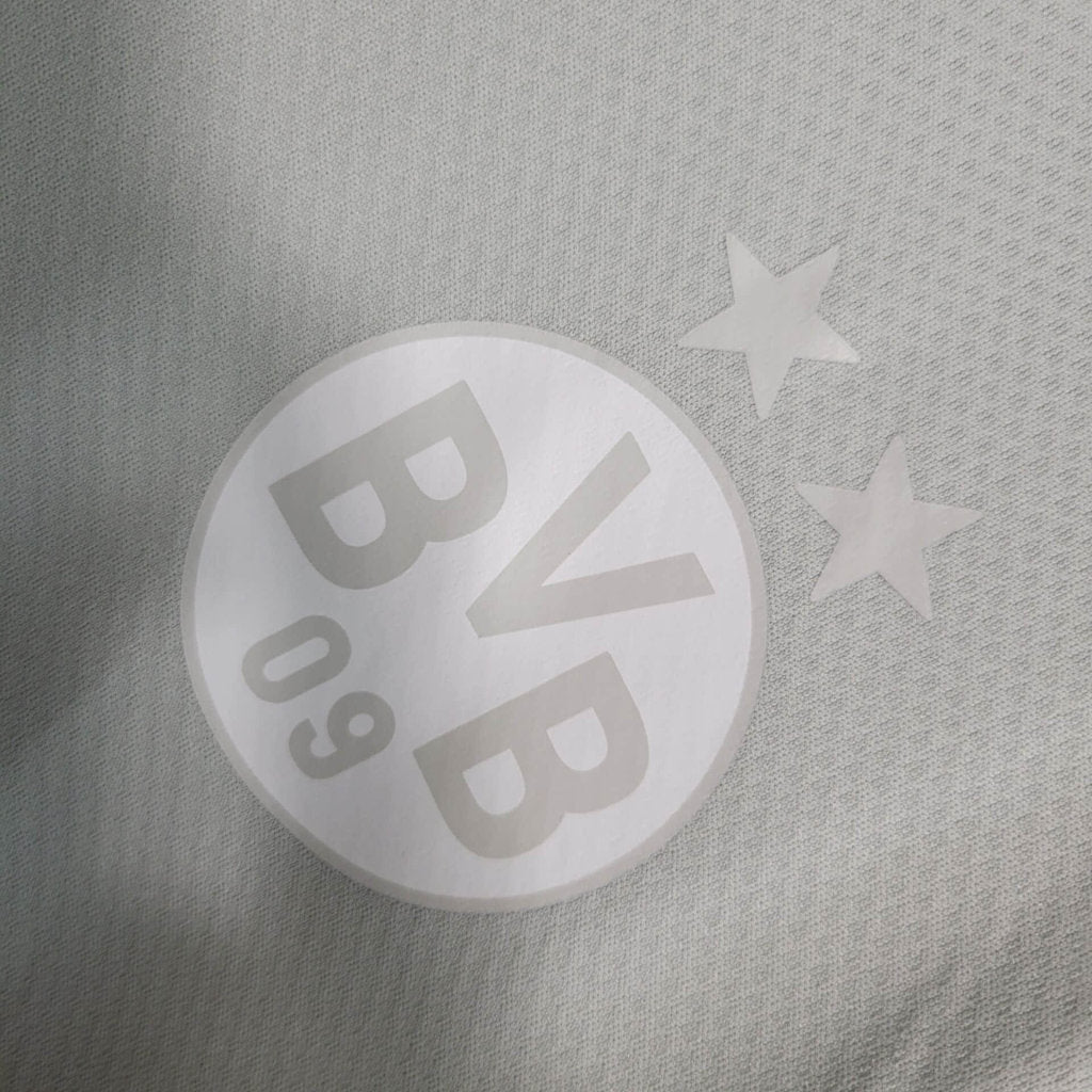 Camisa Borussia Dortmund 23/24 - Versão Treino Cinza