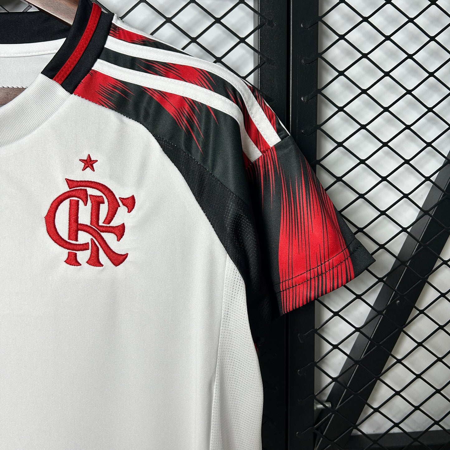 Camisa Flamengo Reserva 25/26 - Versão Feminina
