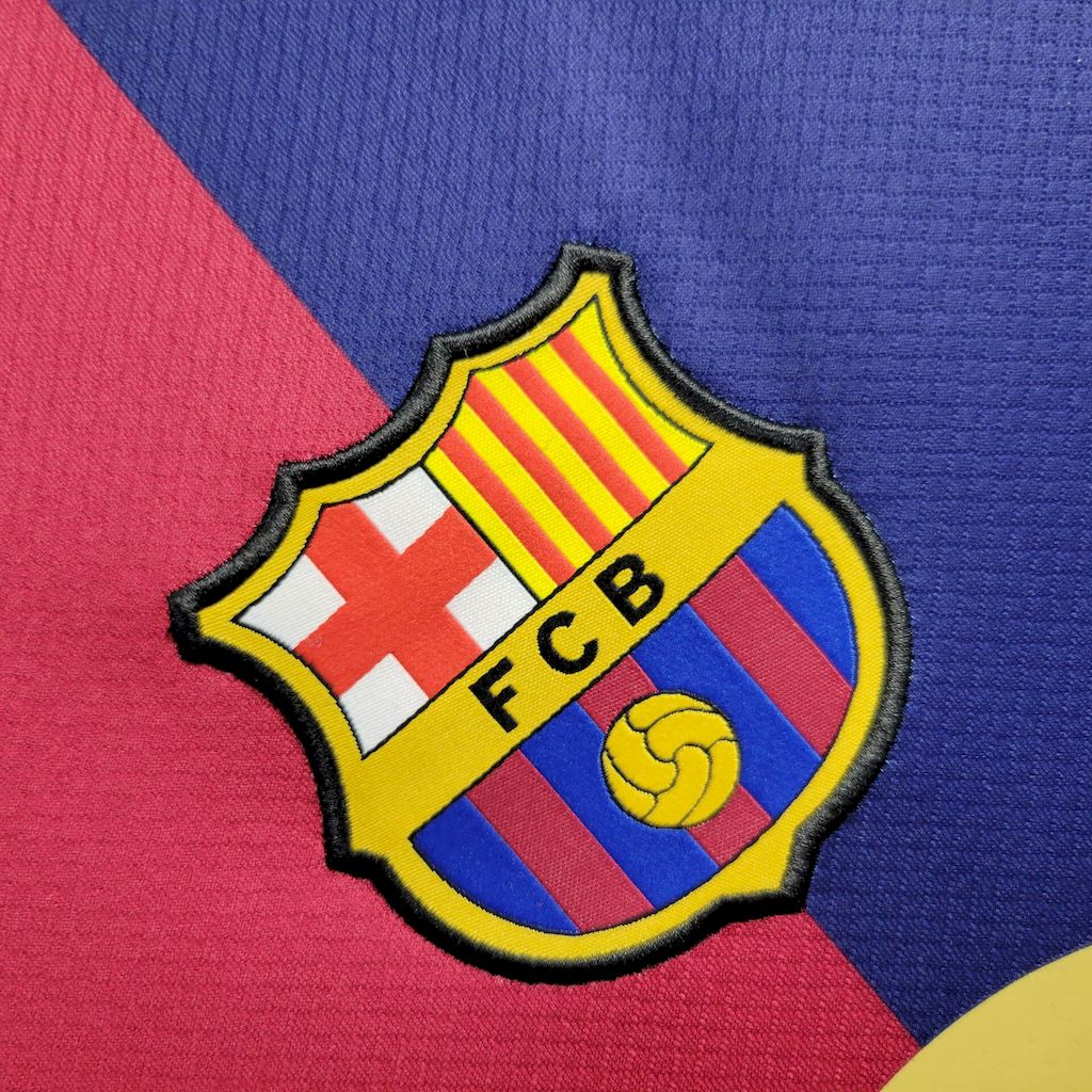 Kit infantil Barcelona Edição Especial Coldplay 24/25
