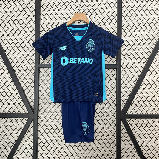 Kit Infantil Porto III 24/25