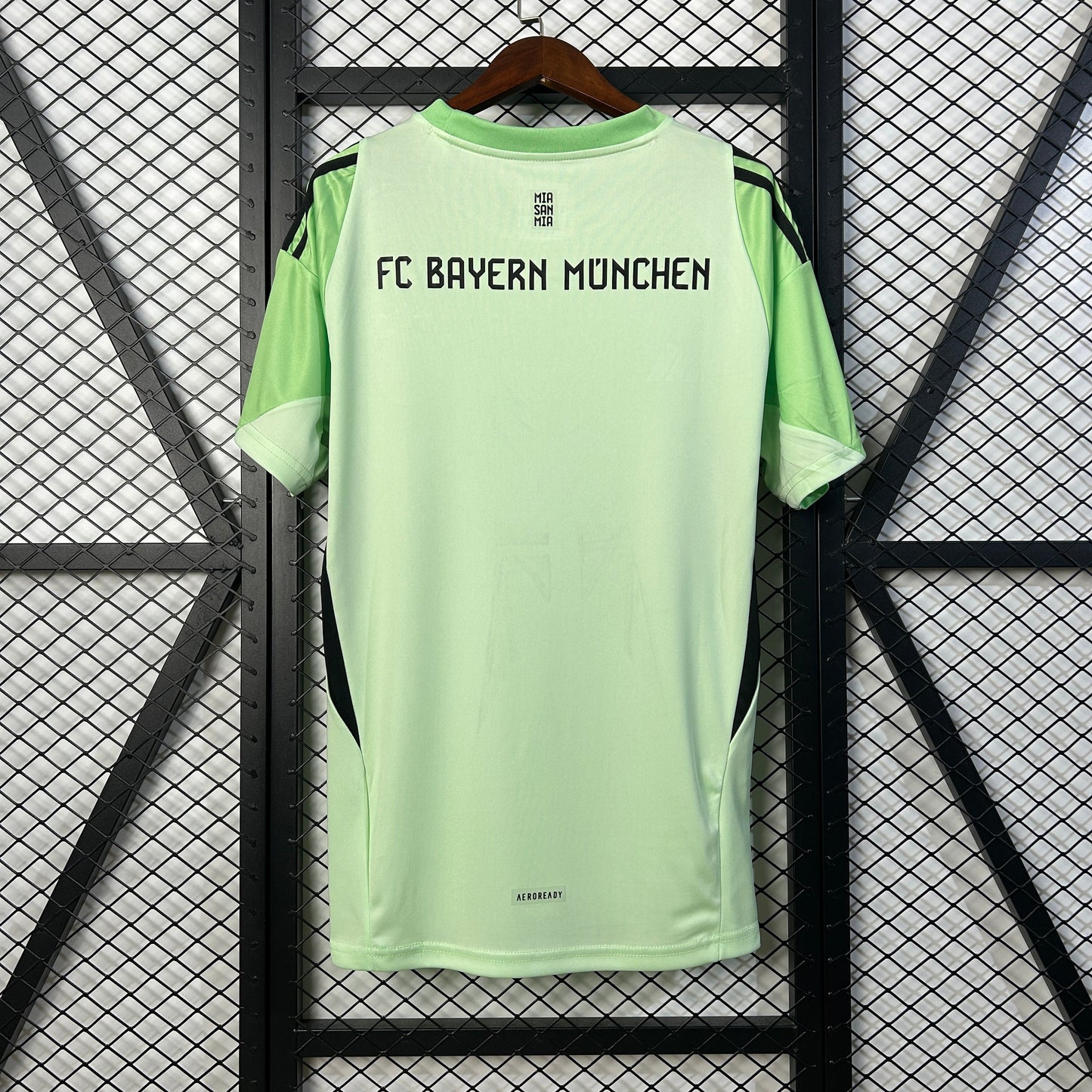 Camisa Bayern Munich Goleiro 25/26 -  Versão Torcedor