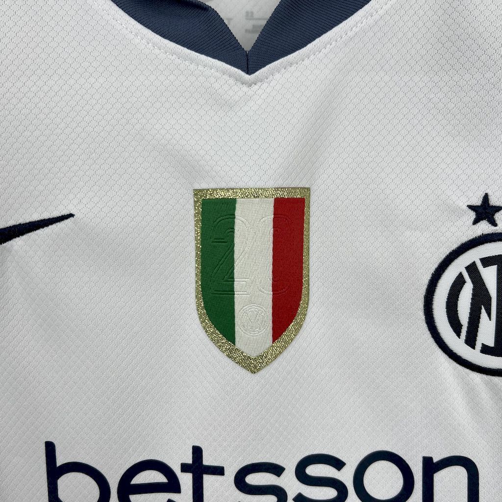 Kit Infantil Inter de Milão Edição Especial VR 46