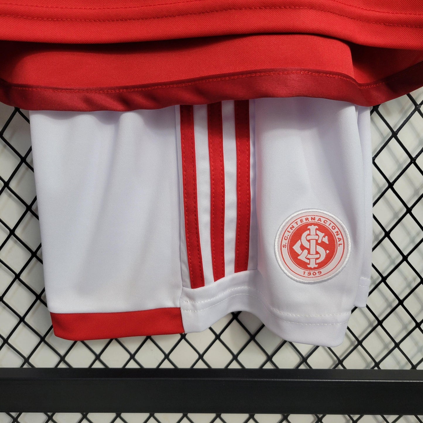 Kit infantil Internacional Titular - 23/24 - Boutique do Boleiro