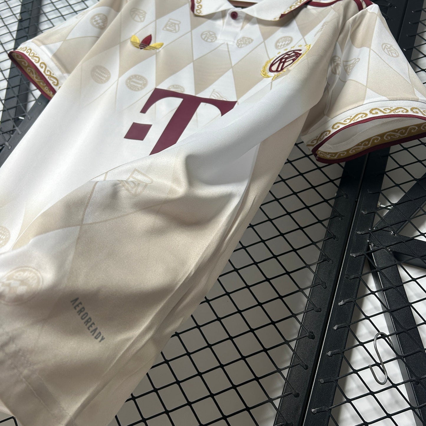 Camisa Bayern Munich Edição Especial 25/26 -  Versão Torcedor