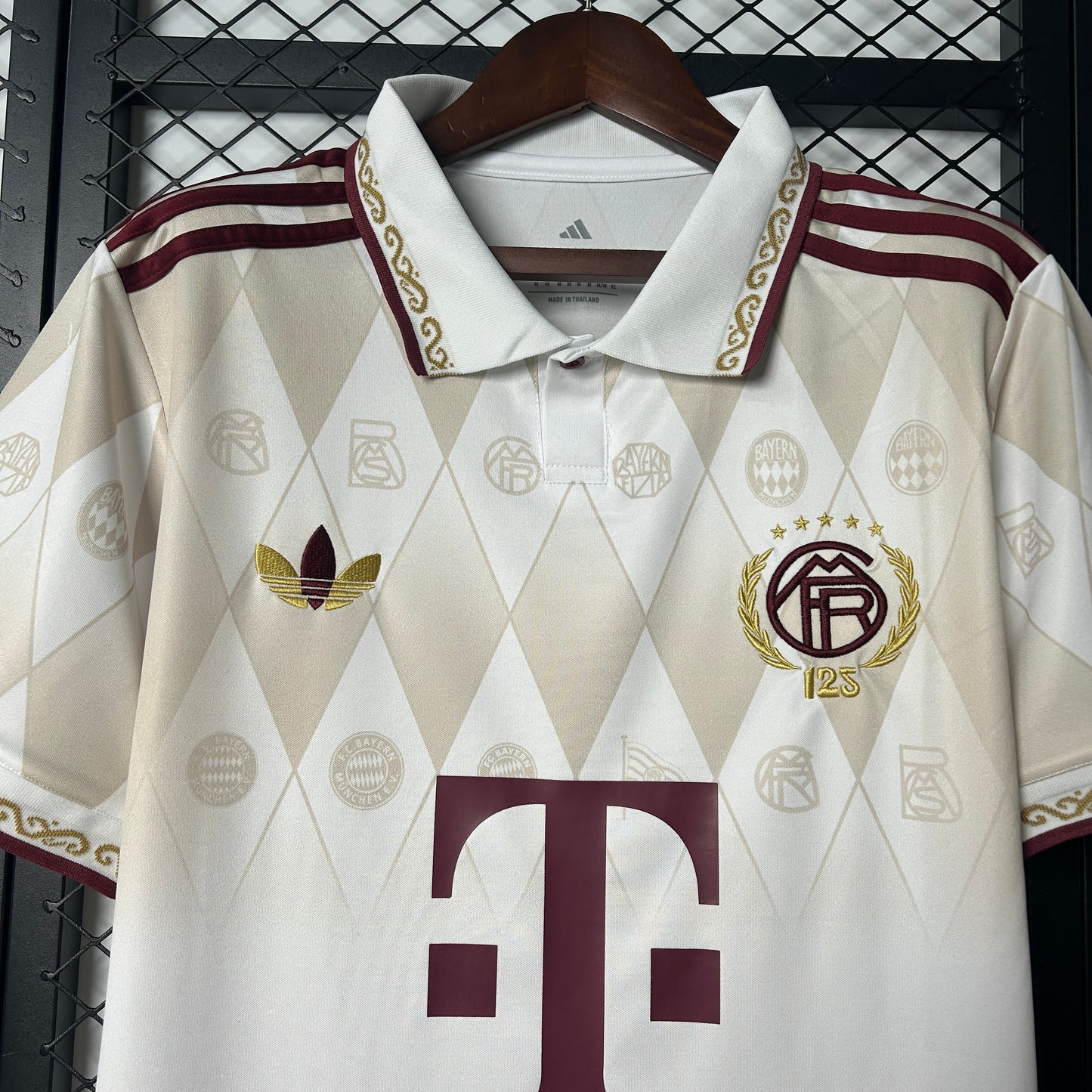 Camisa Bayern Munich Edição Especial 25/26 -  Versão Torcedor