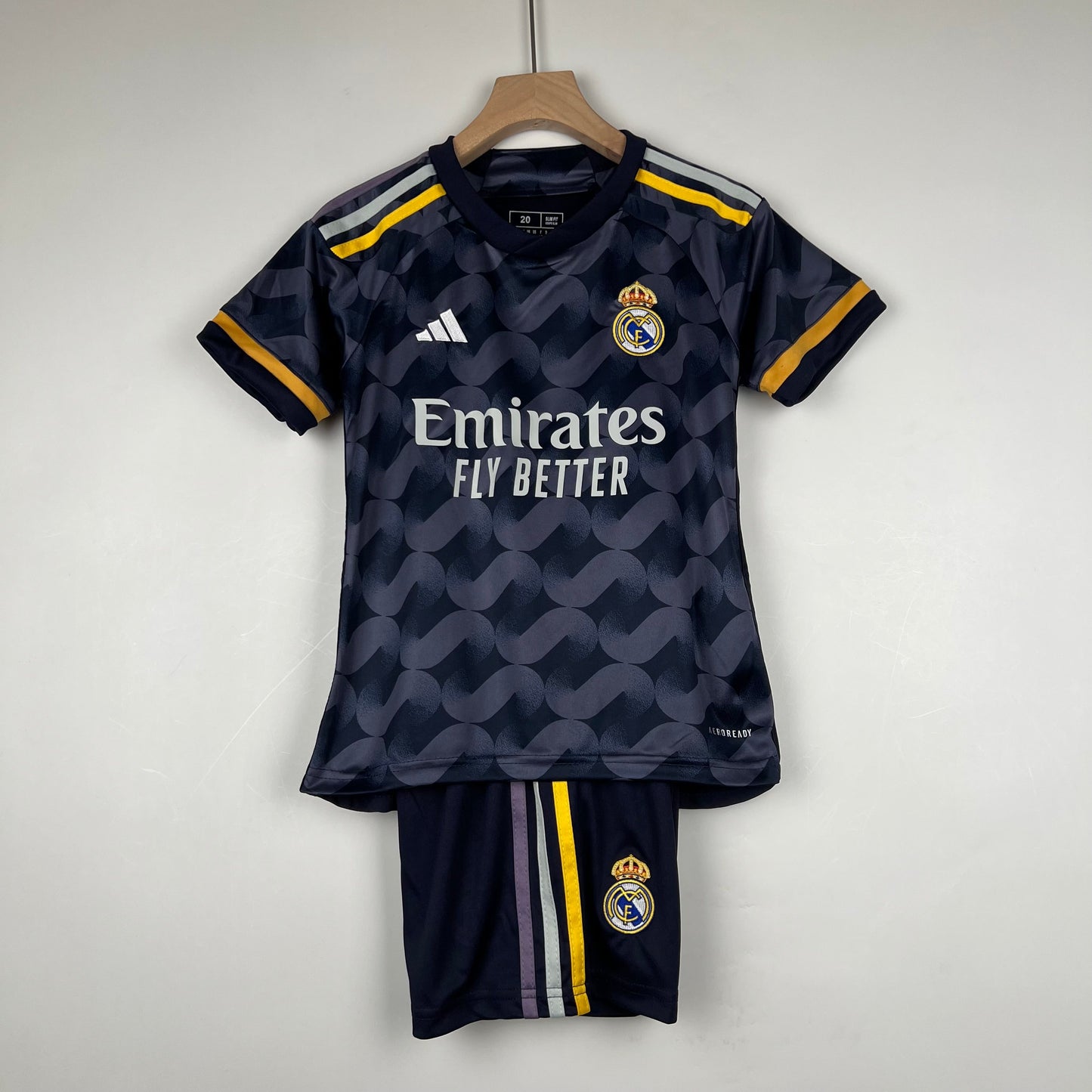 Kit Infantil Real Madrid Reserva 23/24