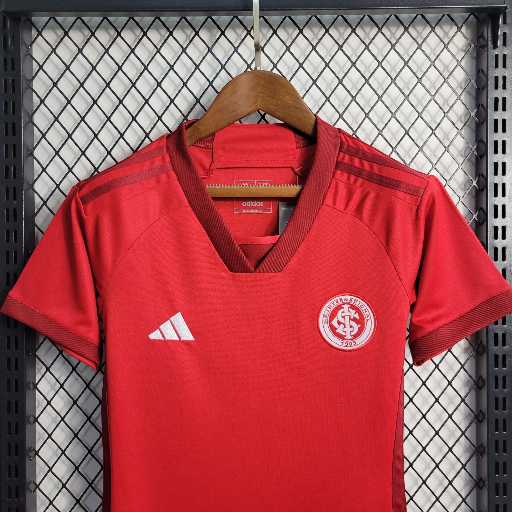 Camisa Internacional Titular 23/24 - Versão feminina - Boutique do Boleiro