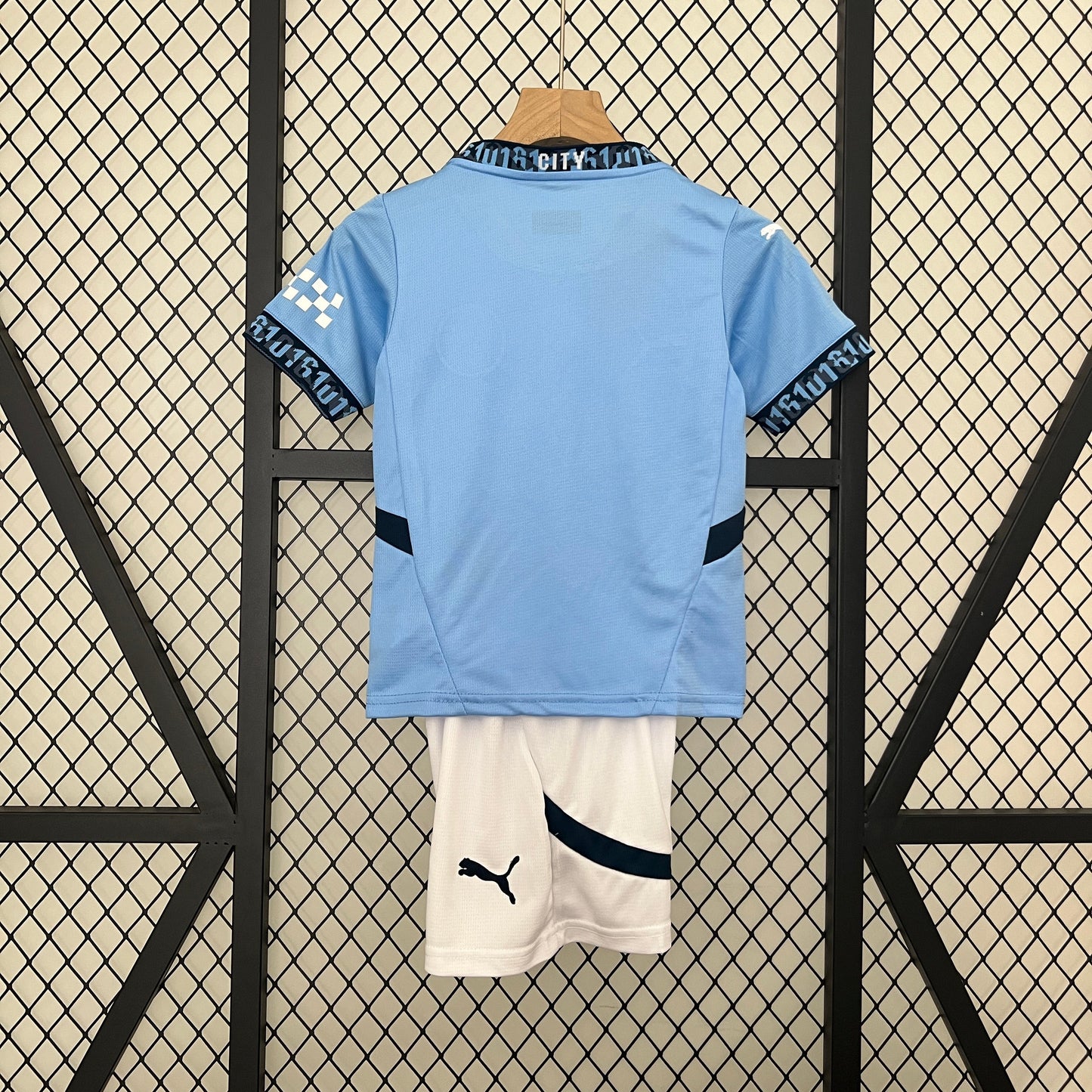 Kit Infantil Manchester City Titular 24/25