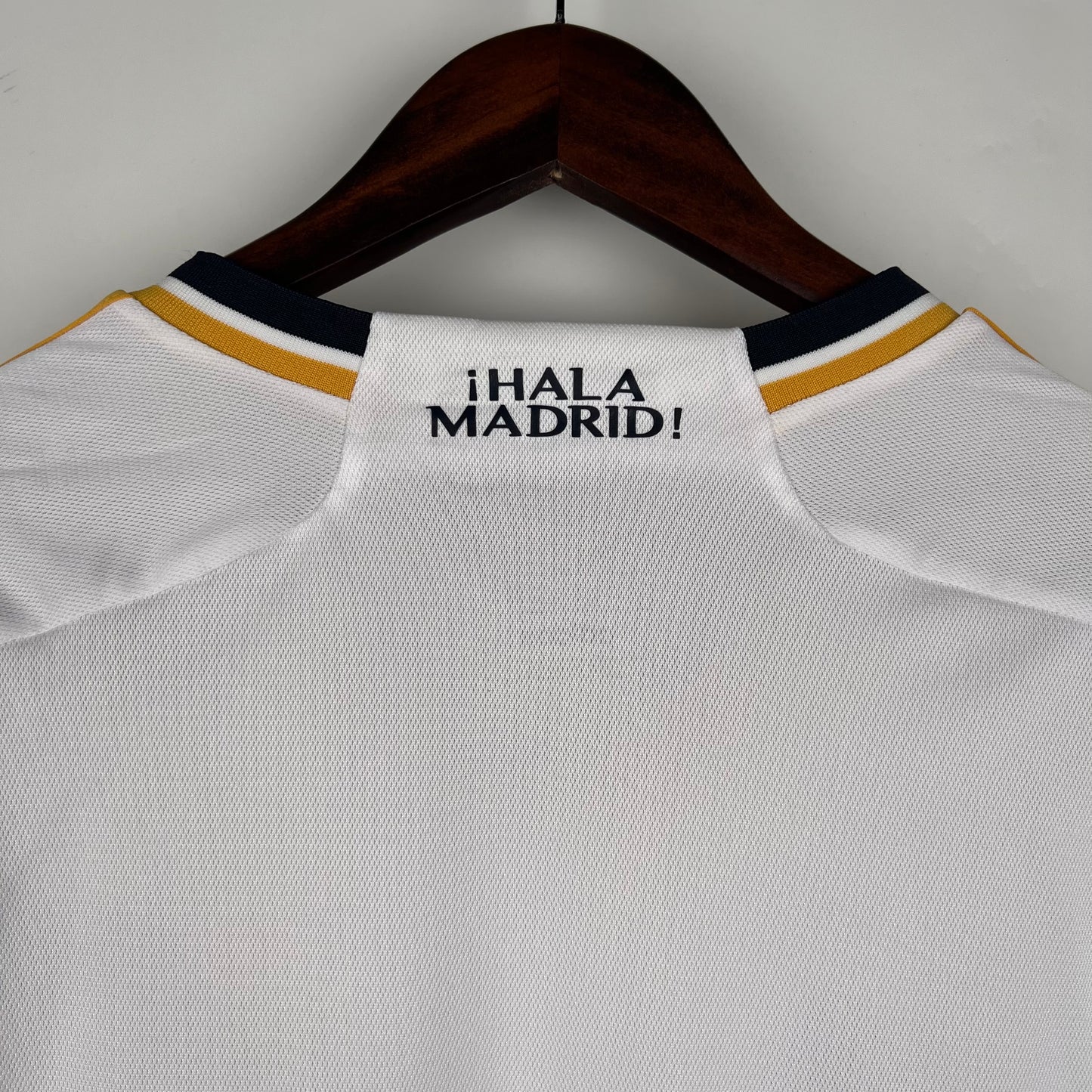 Camisa Real Madrid 2023/24 I Manga Longa