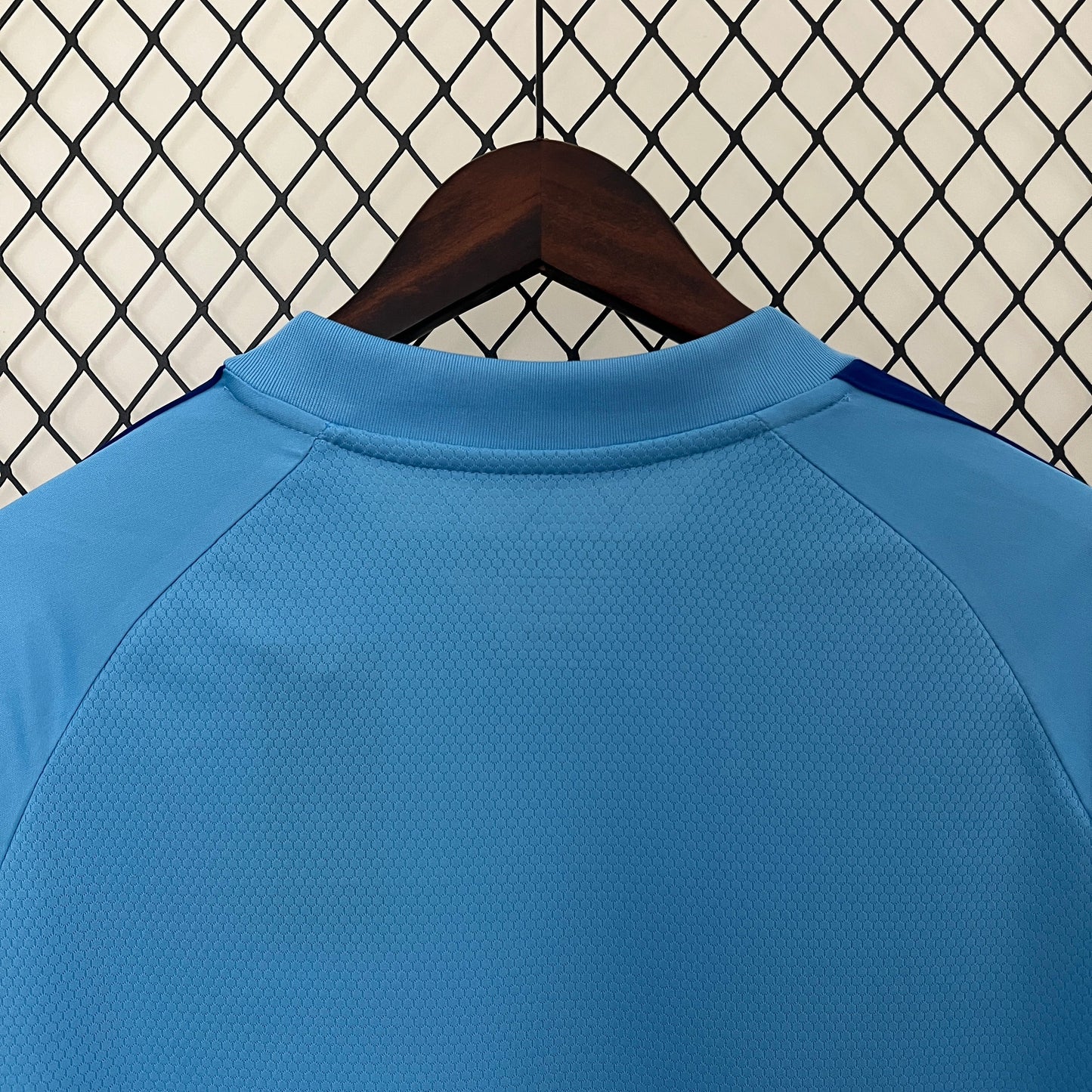 Camisa Real Madrid Goleiro azul 24/25 - Versão Torcedor