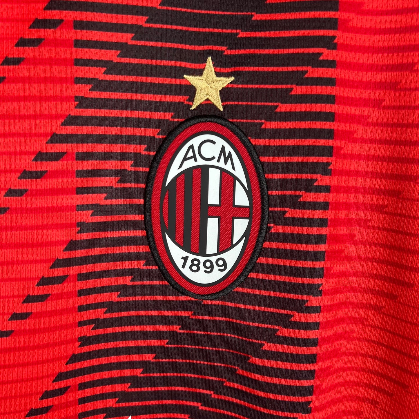 Camisa Milan Titular 23/24 - Versão Torcedor