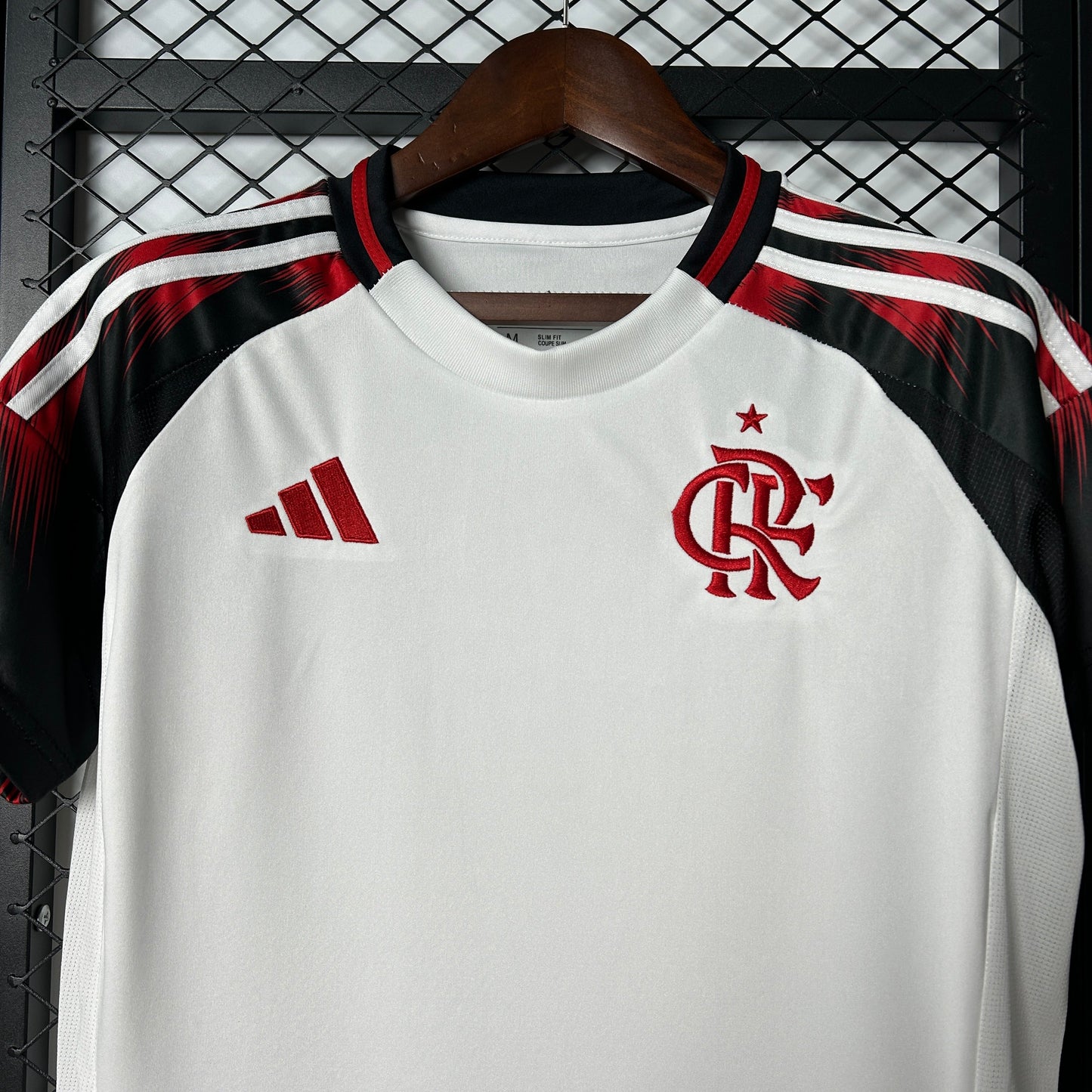 Camisa Flamengo Reserva 25/26 - Versão Feminina