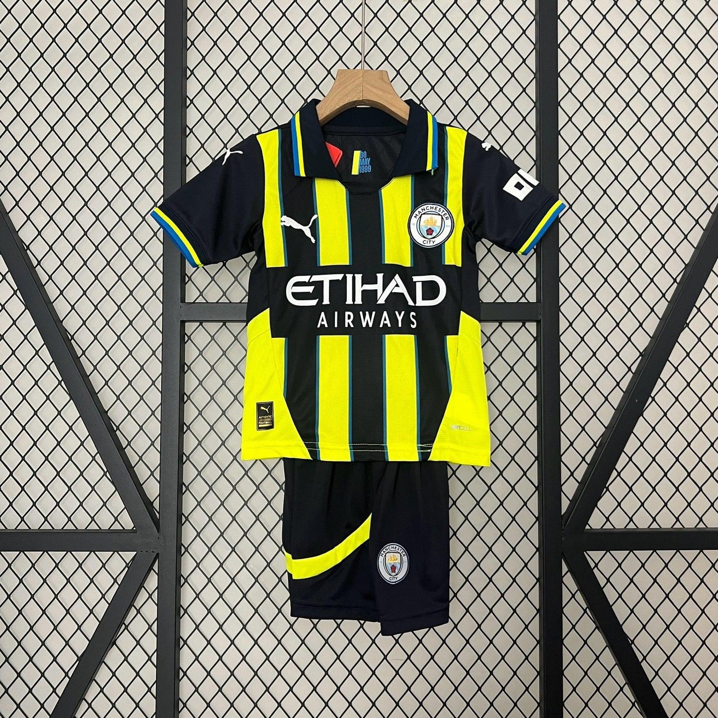 Kit Infantil Manchester City Reserva 24/25