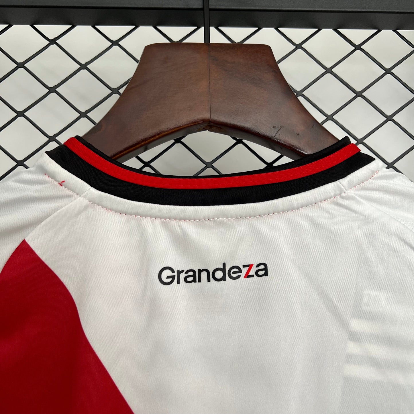 Kit Infantil River Plate titular 25/26