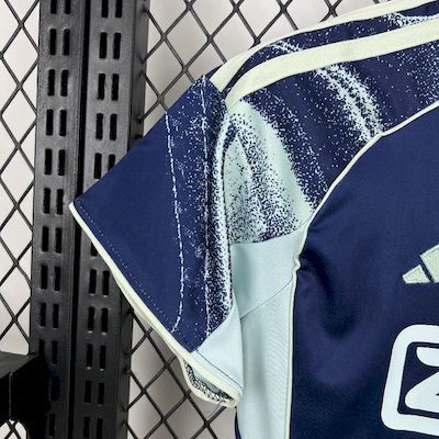 Kit Infantil Ajax Reserva 25/26