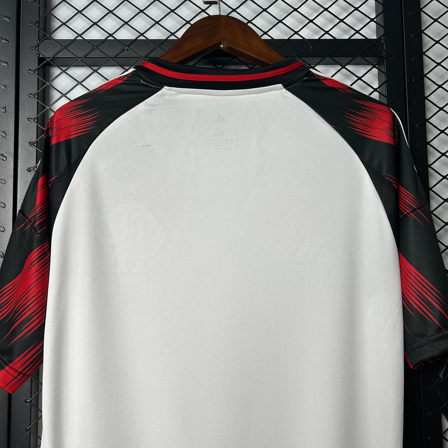 Camisa Flamengo Reserva 25/26 - Versão Torcedor