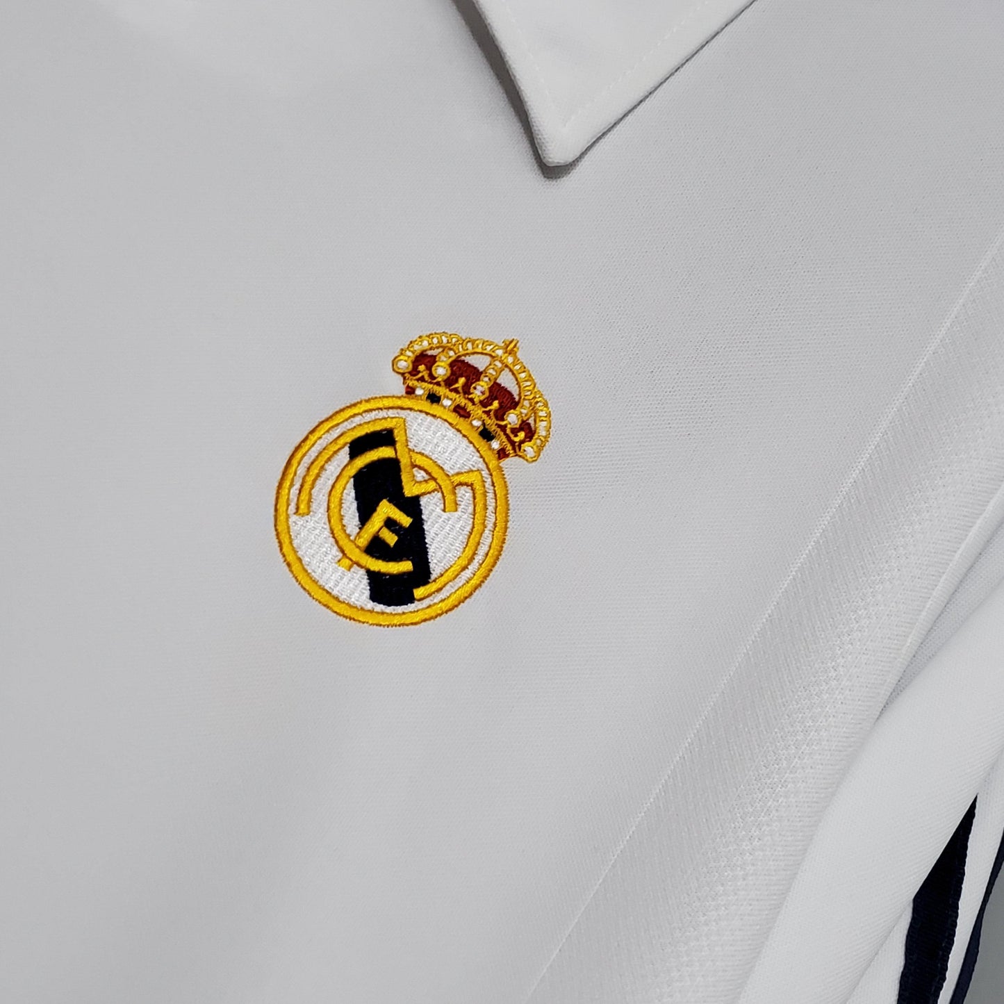 Camisa Real Madrid Titular 2002 - Versão Retro Manga Comprida - Boutique do Boleiro