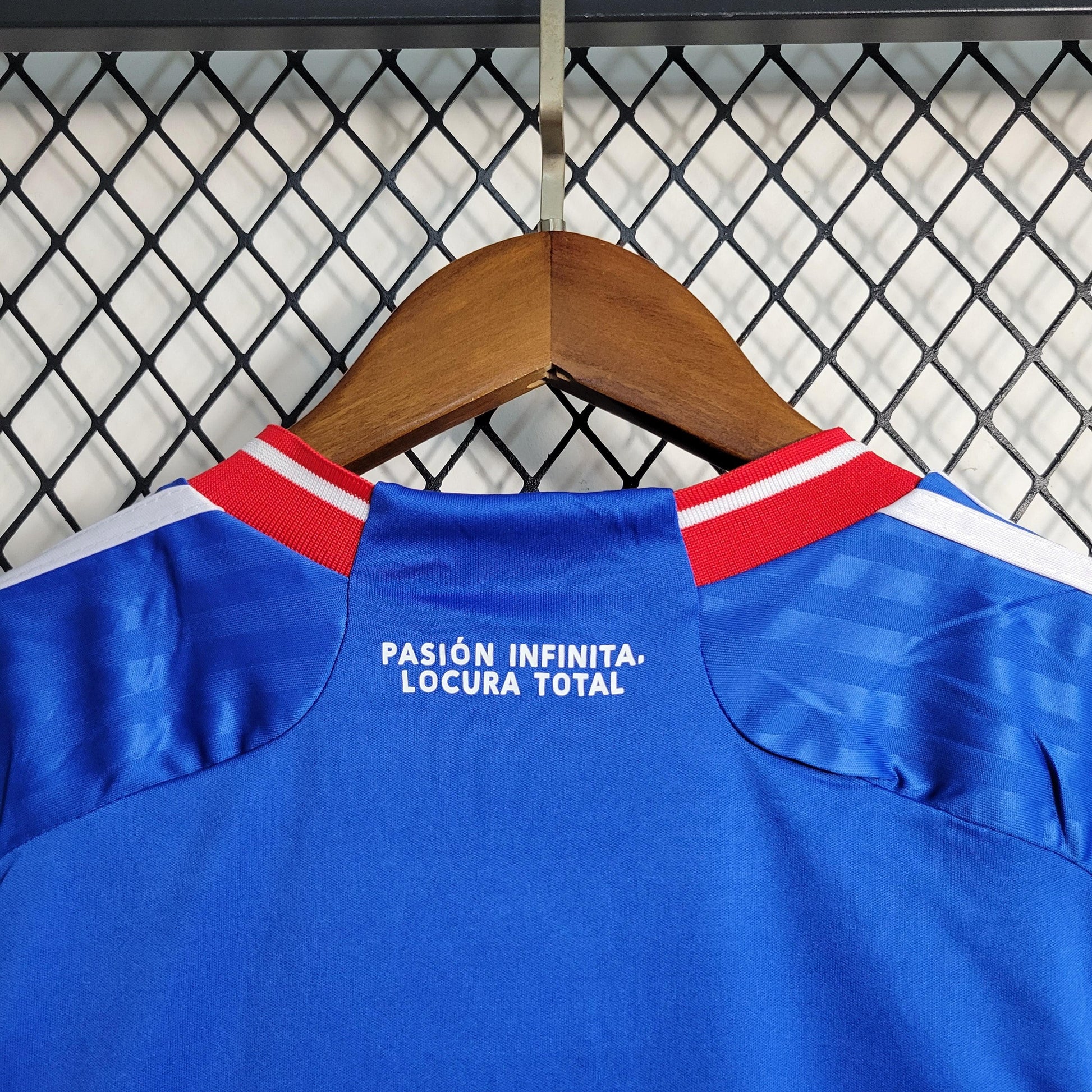 Kit Infantil Universidade do Chile Titular 23/24 - Boutique do Boleiro