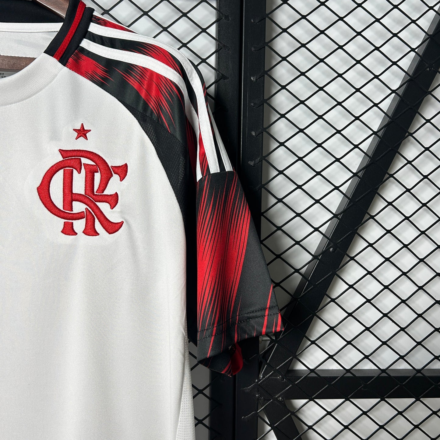 Camisa Flamengo Reserva 25/26 - Versão Torcedor
