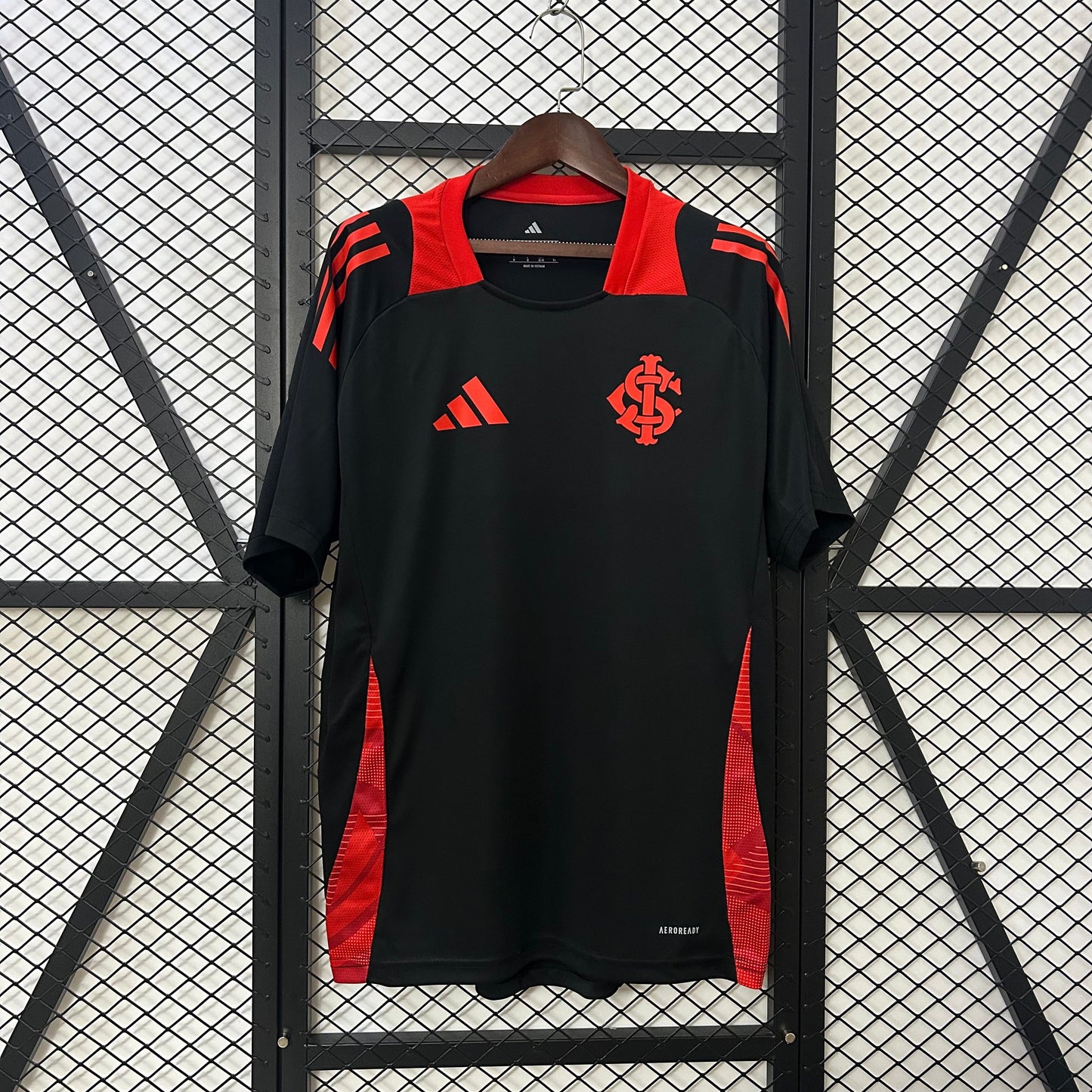 Camisa Internacional Treino 25/26 - Versão Torcedor