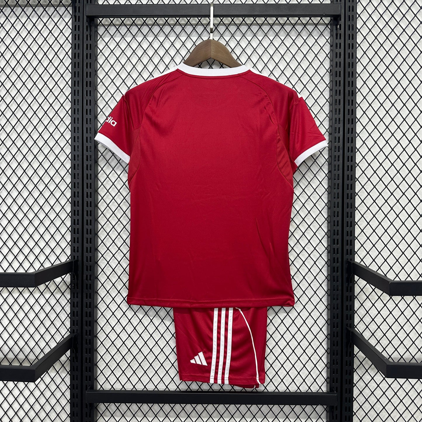 Kit Infantil Liverpool Titular 25/26
